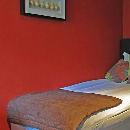 One Hotel 4*