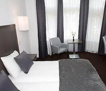 Hotel One 4*